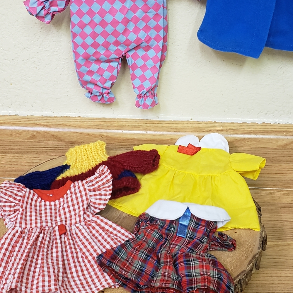 Madeline vintage outfits for doll